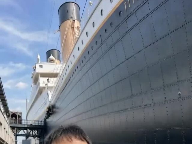 AI 時光機影片（穿越鐵達尼號三等艙）